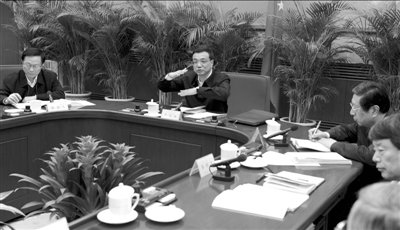 李克强谈体制障碍:做牵一发而动全身的事
