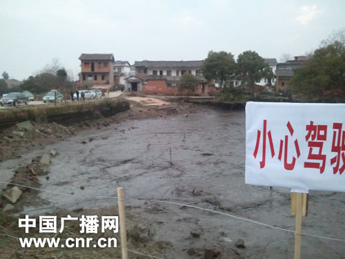 江西幼儿园校车事故反思:农村学前教育亟待加大投入