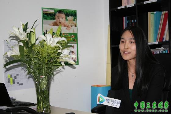 伦敦英语（LanguageLink).教师资格证项目负责人(TeacherTrainningCo-ordinator)王静（SusanWang)