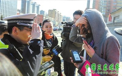 北京今起对针对带头闯红灯骑车人和行人开罚