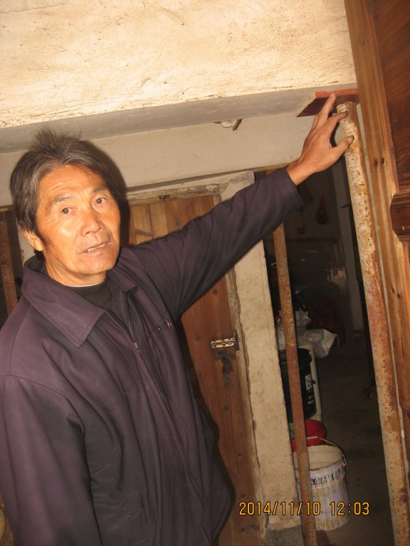 广丰县芦林街道湖头社区双塘沿村华玲房地产建金色家园抽水疑致民房地陷墙裂有关部门置若罔闻3