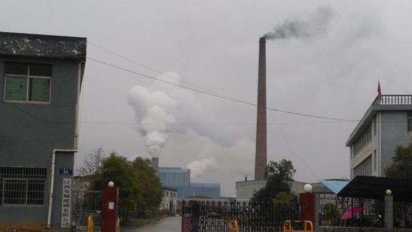 江西宜丰县工业园区企业肆意排污 儿童血铅超标