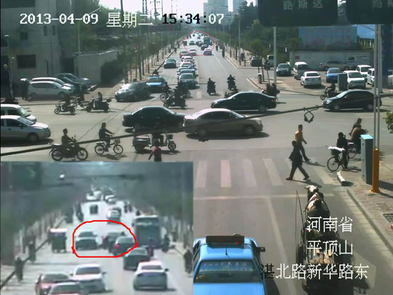 越中心线逆行发生交通事故.jpg