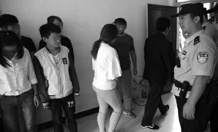 男子从传销组织救出网恋女友 女孩却不愿跟他走