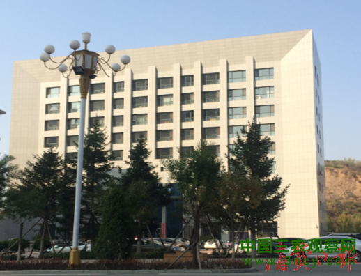 隆化社保局大楼.png